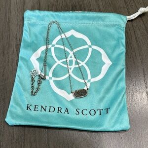 Kendra Scott Elisa Silver Pendant Necklace in Platinum Drusy